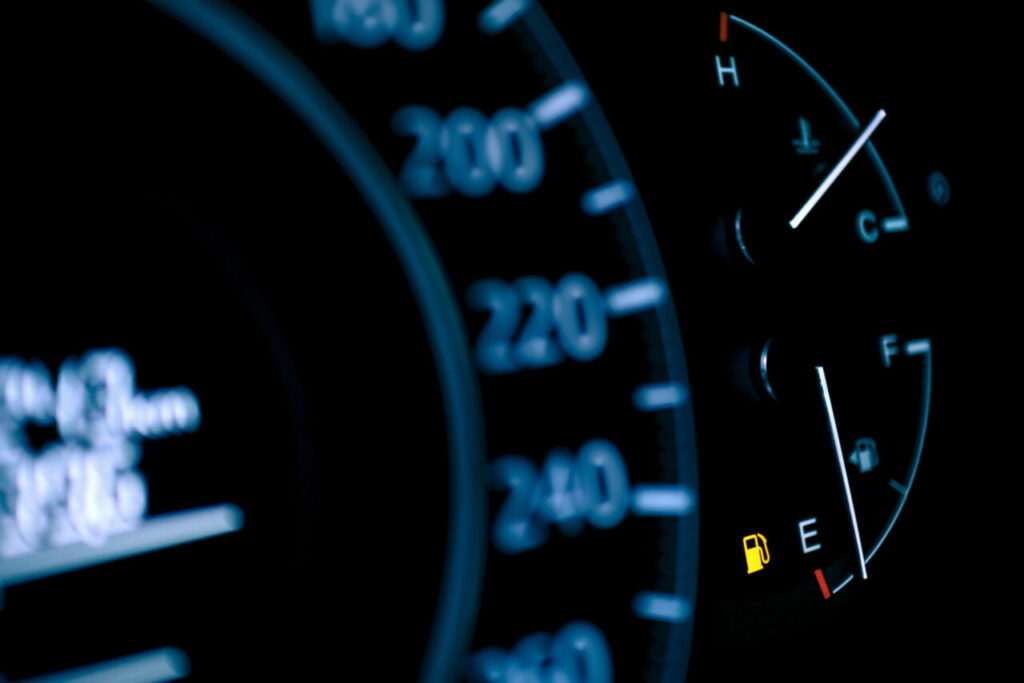 marcador economizar gasolina