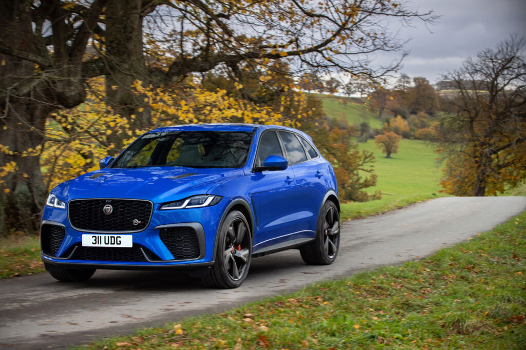 Jaguar F-PACE SVR Velocity Blue - Frente