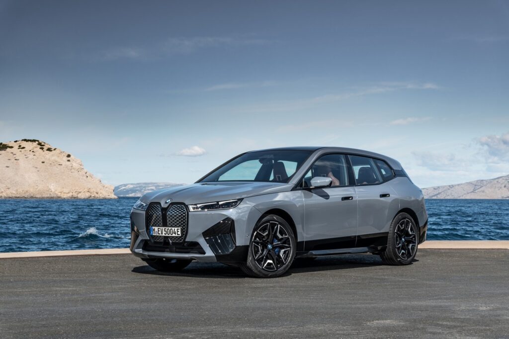 BMW confirma carros elétricos i4 e iX para o Brasil 8 carros eletricos bmw ix xdrive50