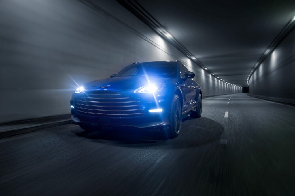 Aston Martin mostra o DBX707, o SUV mais rápido do mundo 7 Aston_Martin_DBX707_01