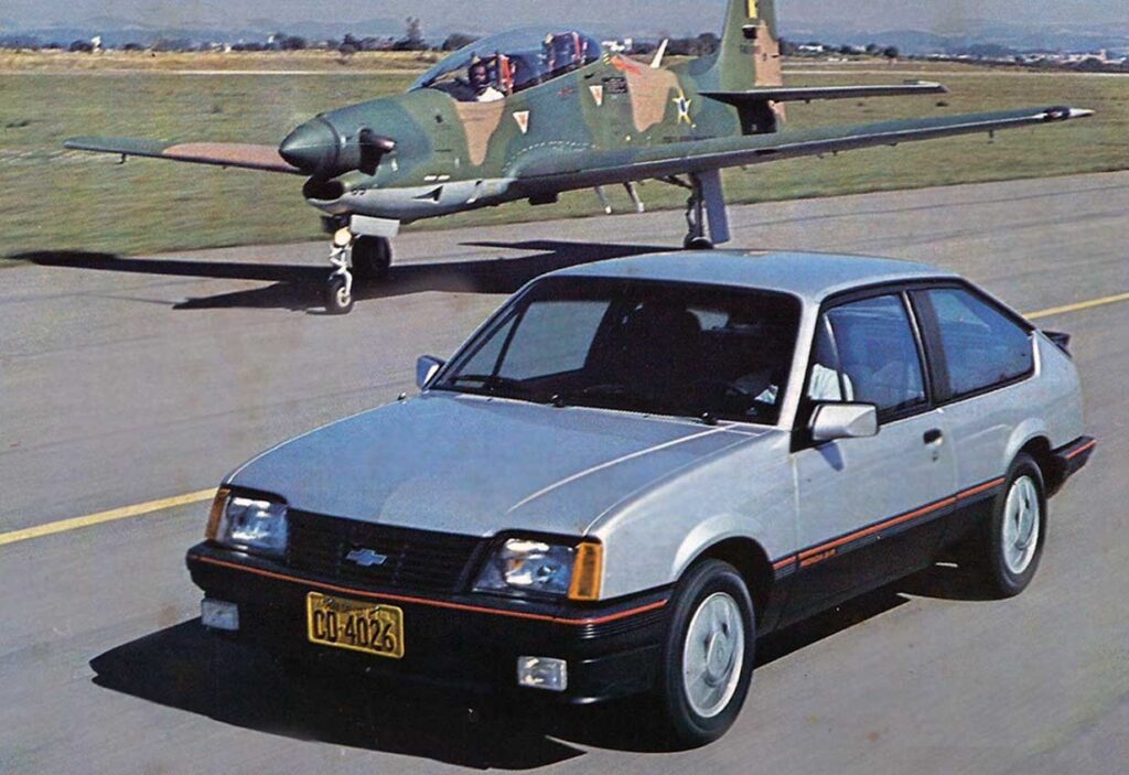 Conheça a história do Chevrolet Monza S/R 2 Chevrolet Monza SR