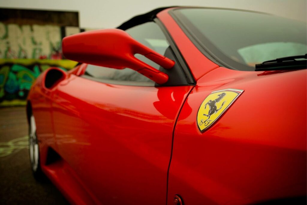 Veja a origem dos logotipos das marcas de carro 6 historia da Ferrari - cavalo rampante