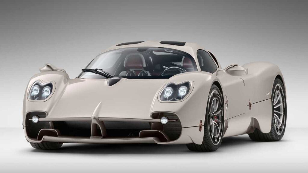 Novo Pagani Utopia tem mecânica Mercedes-AMG 5 pagani utopia