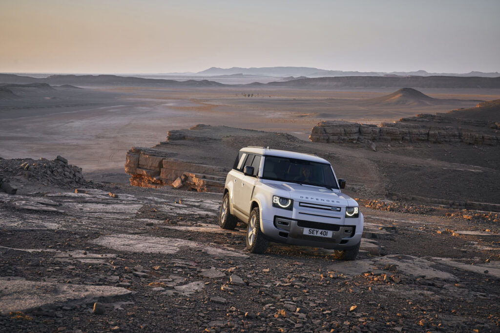 Land Rover Defender 130 8 lugares