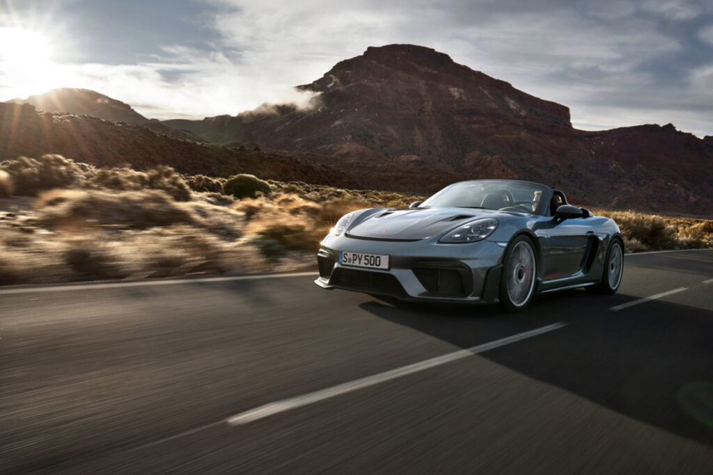 Porsche 718 Spyder RS com 500 cv chega ao Brasil 5 Porsche 718 Spyder RS