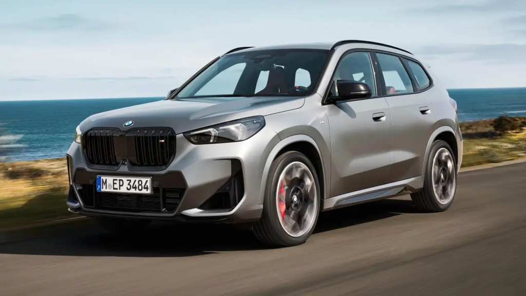 BMW X1 tem versão esportiva com 317 cv chamada M35i 4 BMW X1 M35i