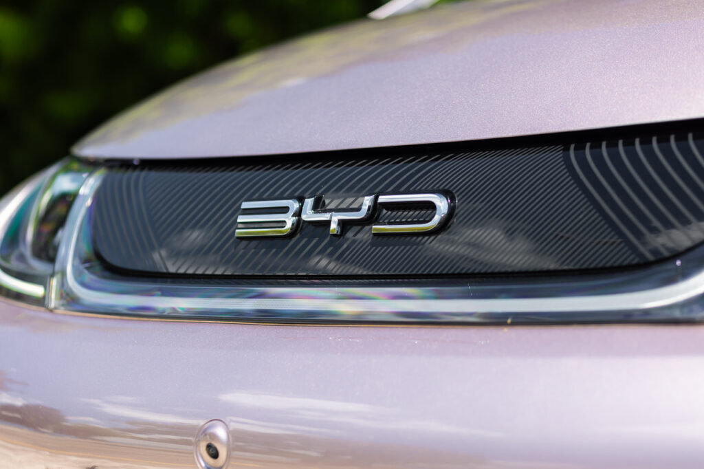 Grade do BYD Dolphin EV 2024 BYD garantia - Carro elétrico que recarrega em 5 minutos