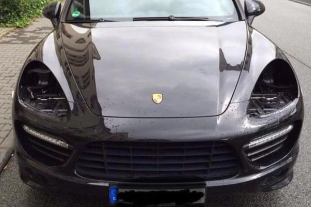 carro sem farol 1