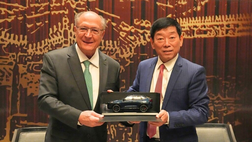 GWM confirma Haval H6 como primeiro modelo brasileiro 7 GWM SUV brasileiro Haval H6 Geraldo Alckmin