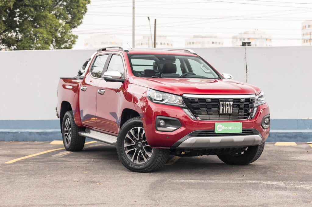 Fiat Titano Ranch é a picape certa para ingressar no segmento das médias 8 Fiat Titano Ranch 2024 vermelho tramonto
