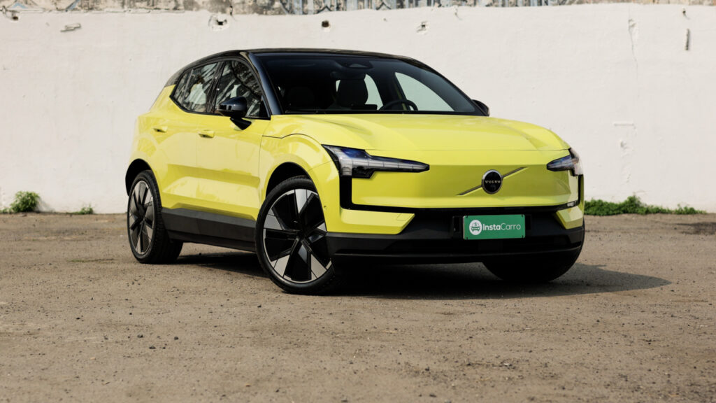Volvo EX30 Ultra exagera no minimalismo, mas é um dos melhores elétricos do mercado 6 Volvo EX30 Ultra Amarelo