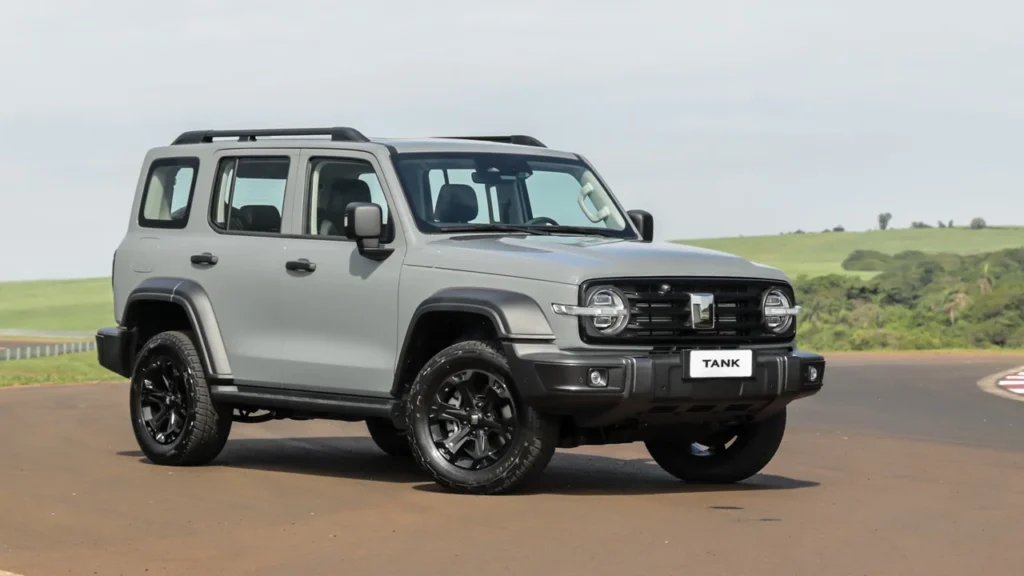 GWM Tank 300 chega por R$ 333 mil para bater de frente com Toyota SW4 8 GWM Tank 300