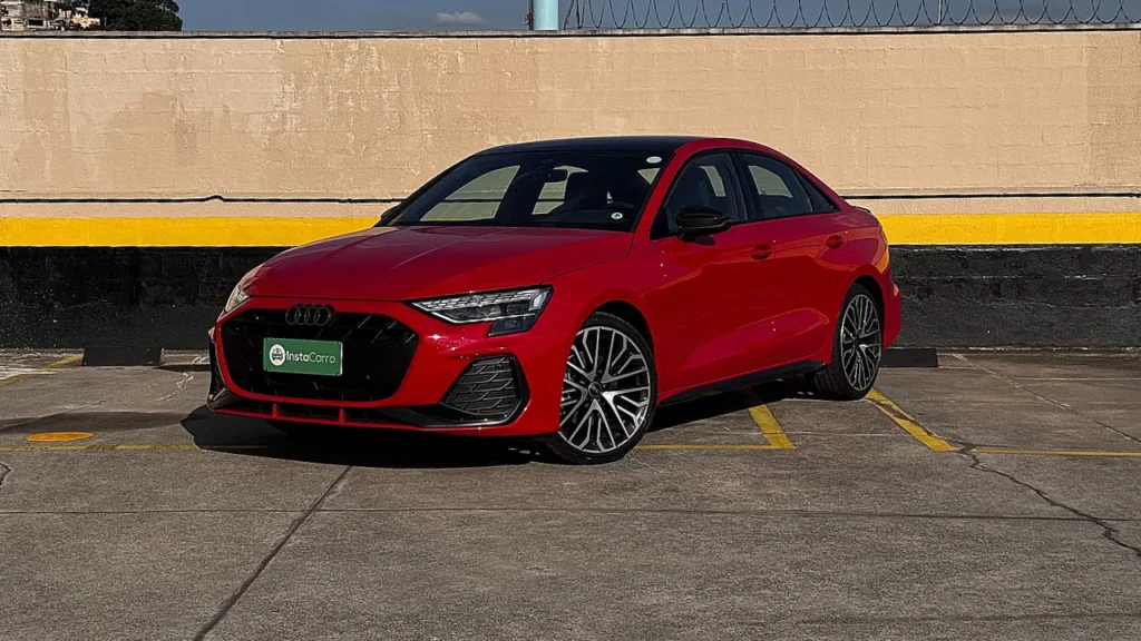 Audi A3 Sedan Performance Black Vermelho Progressivo